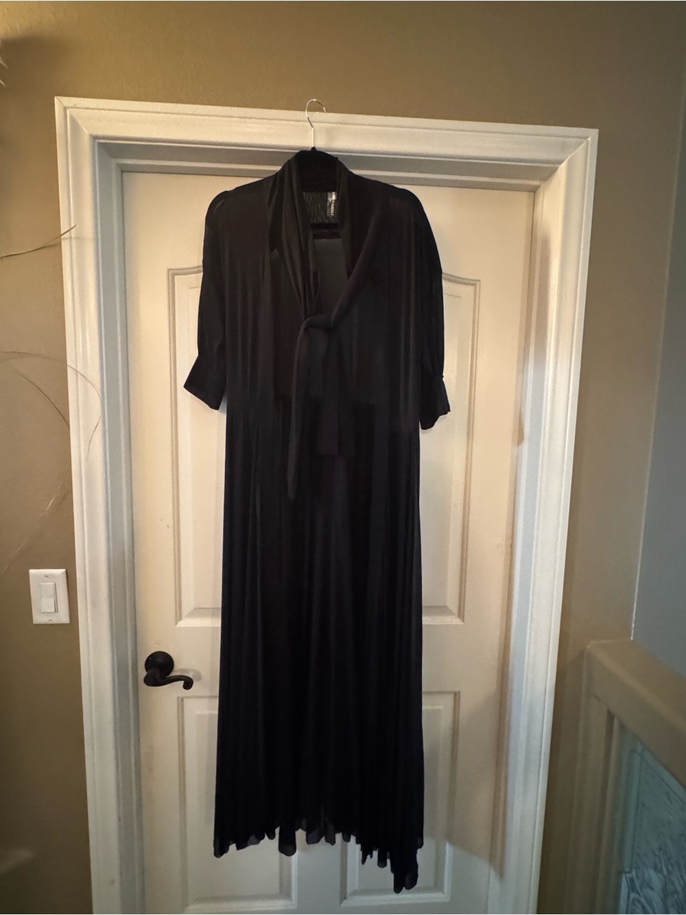 Norma Kamali Sheer Black Chiffon Duster Cardigan
3/4 sleeve - Picture 3 of 8